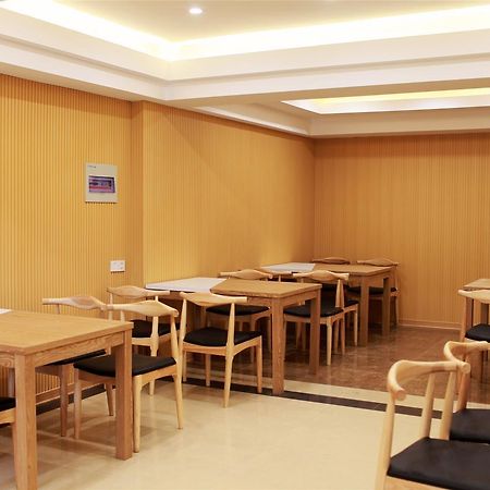 Greentree Inn Yunnan Dali Puhai Binhai Road Business Hotel Экстерьер фото