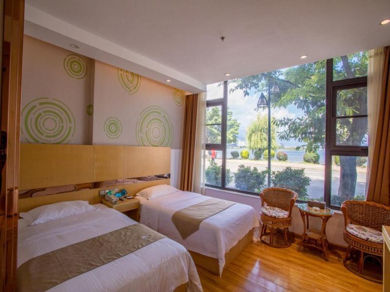 Greentree Inn Yunnan Dali Puhai Binhai Road Business Hotel Экстерьер фото