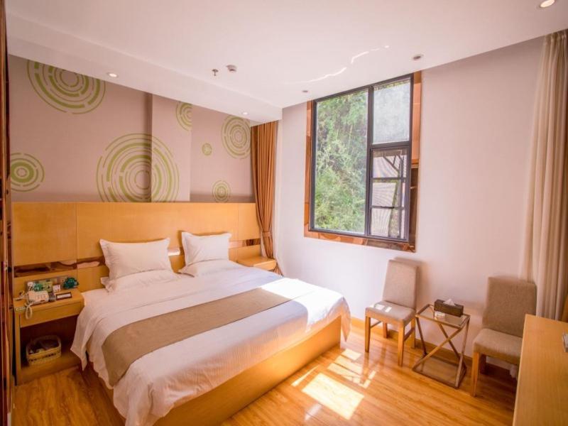 Greentree Inn Yunnan Dali Puhai Binhai Road Business Hotel Экстерьер фото
