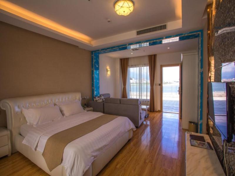 Greentree Inn Yunnan Dali Puhai Binhai Road Business Hotel Экстерьер фото