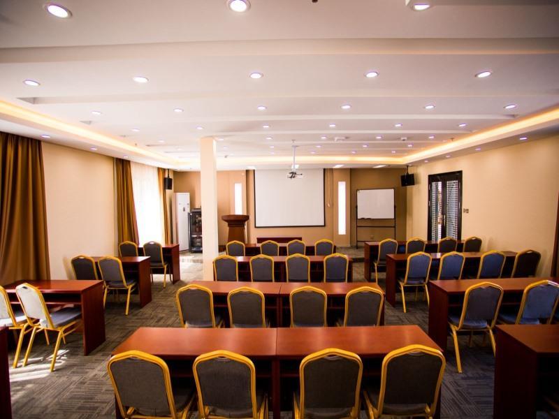 Greentree Inn Yunnan Dali Puhai Binhai Road Business Hotel Экстерьер фото