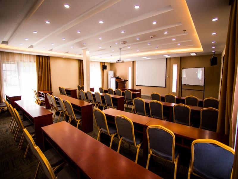 Greentree Inn Yunnan Dali Puhai Binhai Road Business Hotel Экстерьер фото