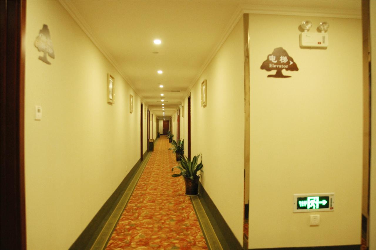 Greentree Inn Yunnan Dali Puhai Binhai Road Business Hotel Экстерьер фото